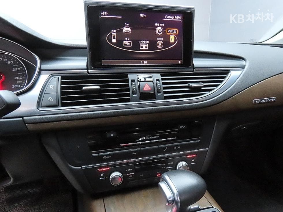 Audi A745 Turbo Diesel Injection 콰트로 Dynamic 4G - 16