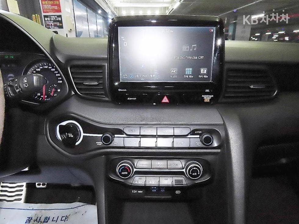 Hyundai Veloster N2.0 Turbo Gasoline Direct Injection - 11