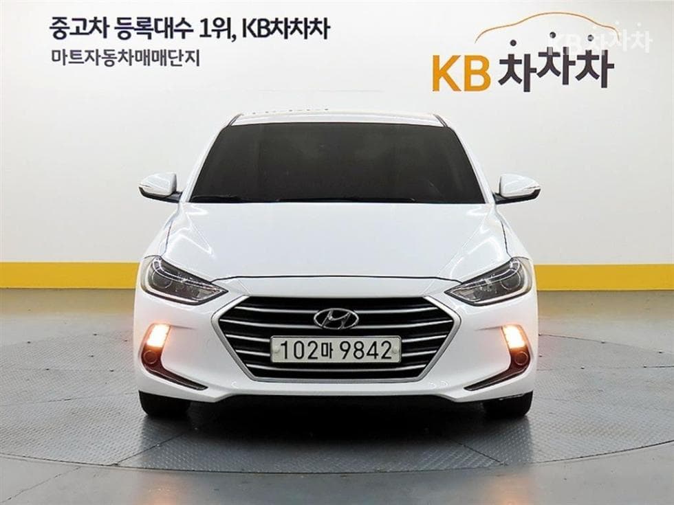 Hyundai Avante (Elantra)AD1.6 GDi Smart - 2