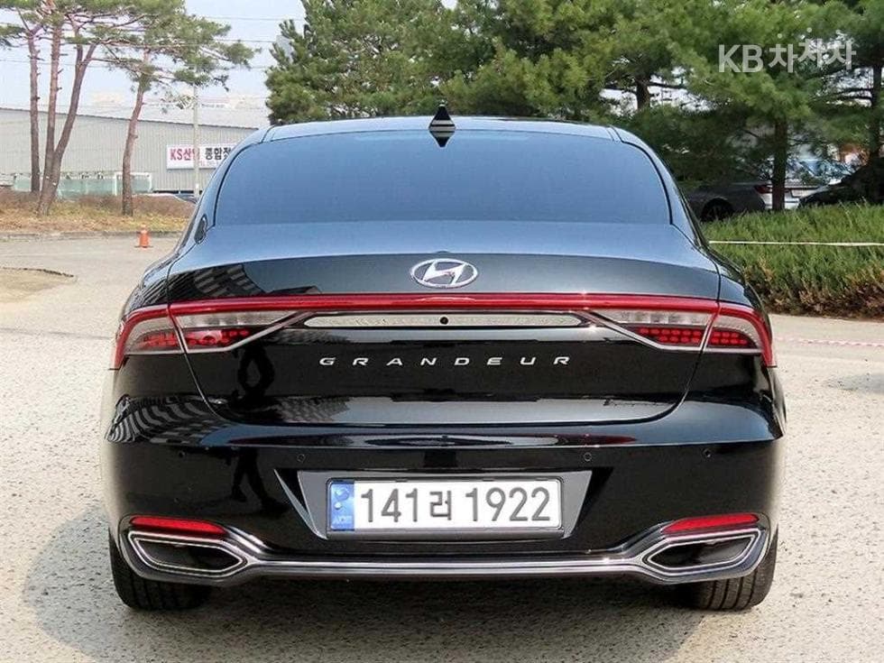 Hyundai The New (facelift) Grandeur (Azera)3.3 Exclusive - 4