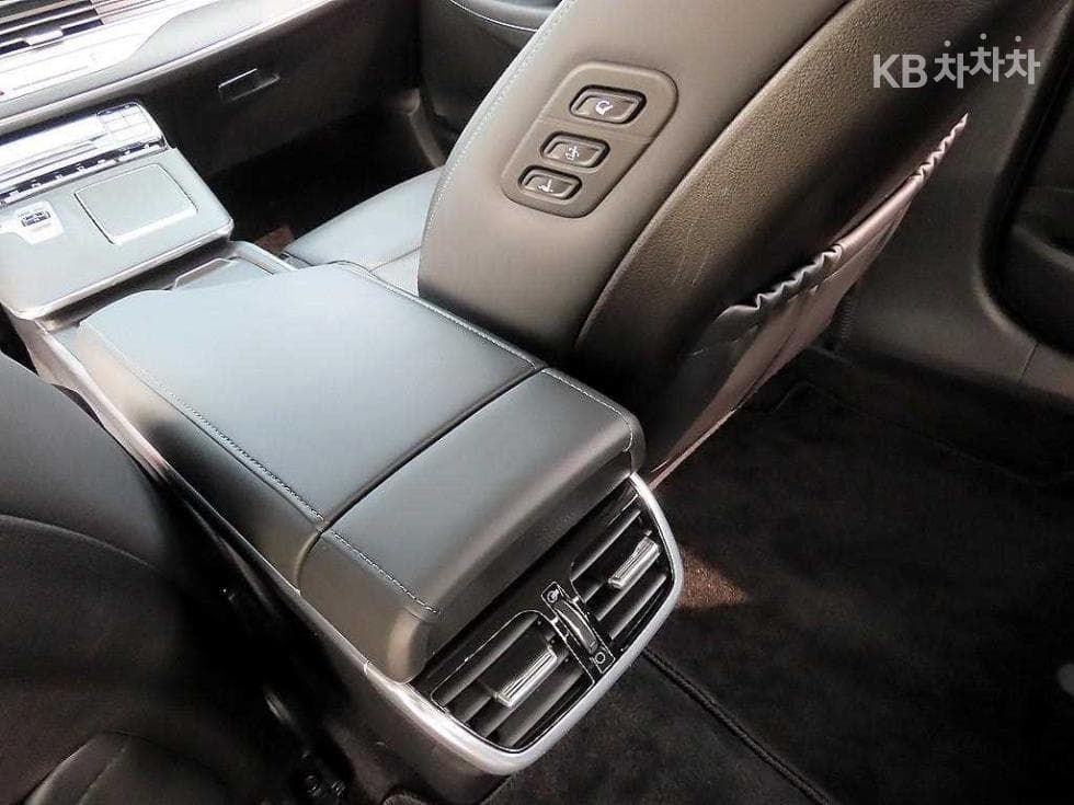 Hyundai The New (facelift) Grandeur (Azera)3.3 Exclusive - 16