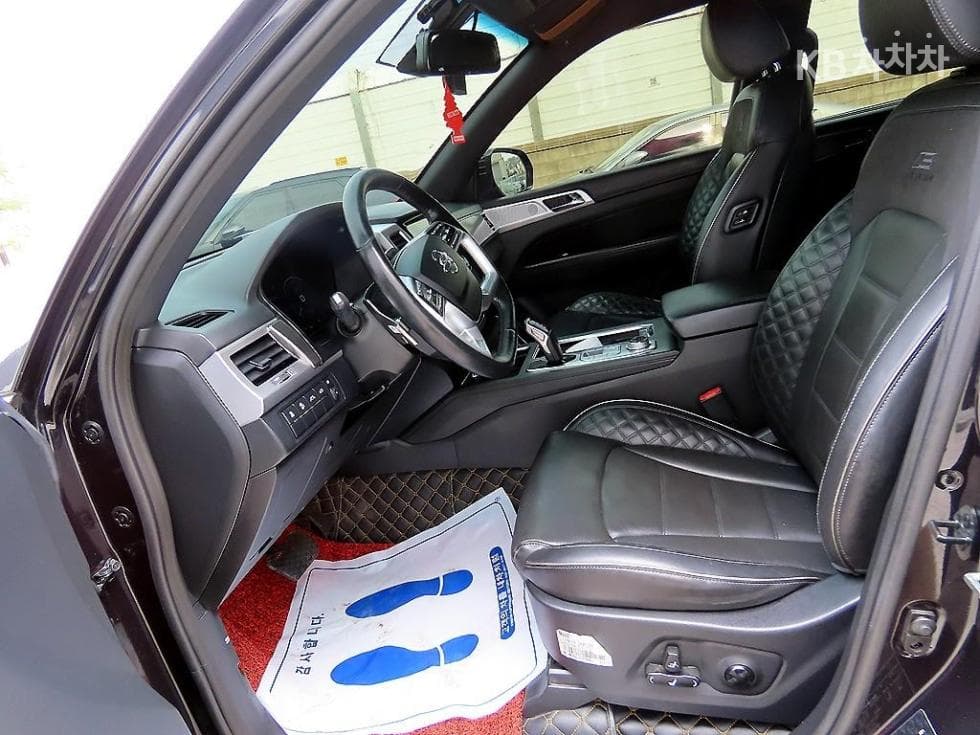 KG Mobility All New Rexton2.2 4WD 더 블랙 - 5