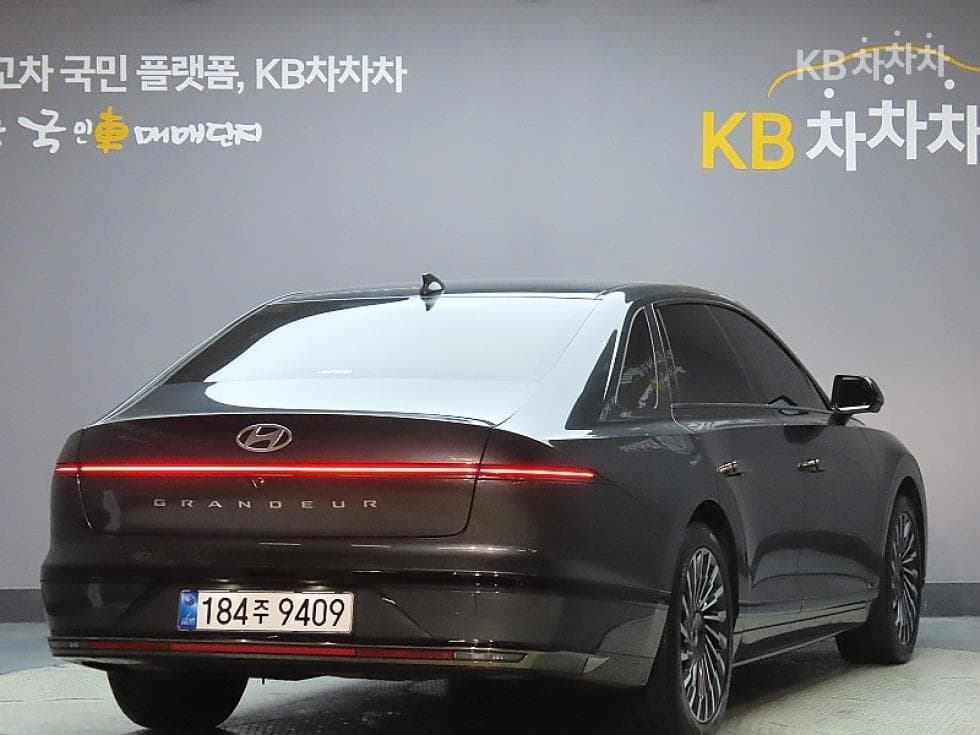 Hyundai The All New Grandeur (Azera) Hybrid1.6 Turbo Gasoline Calligraphy - 2