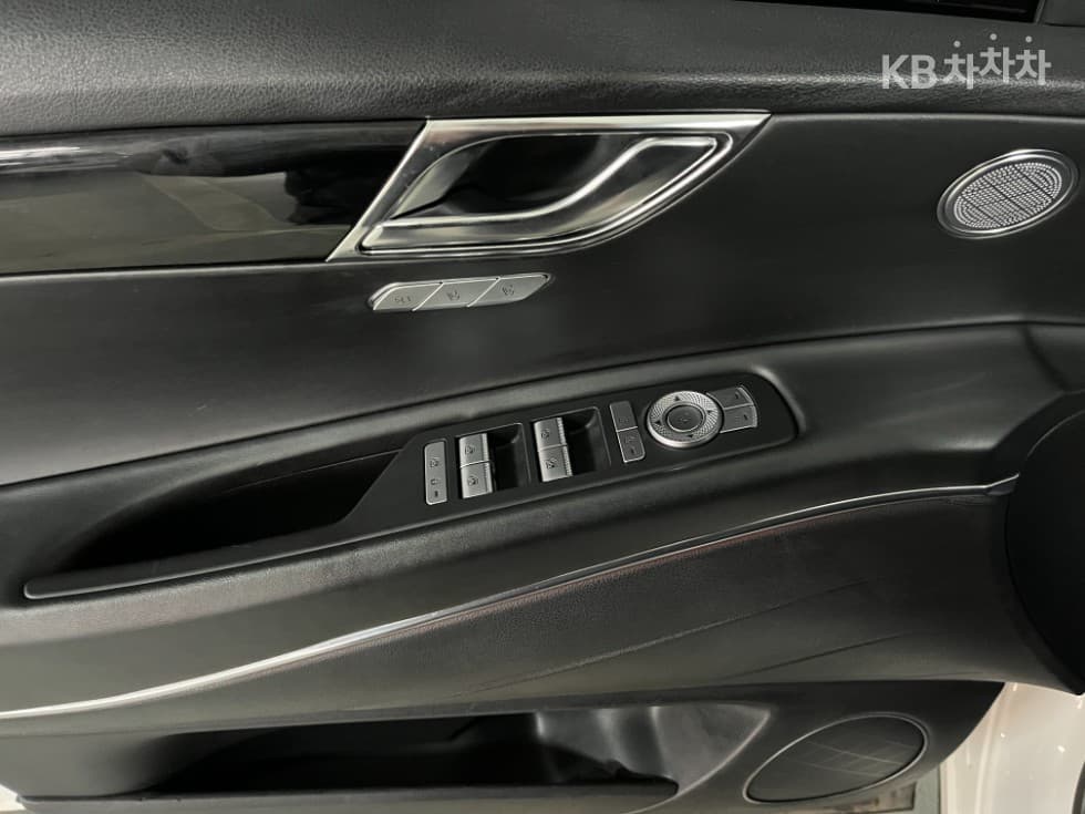Дженезис GV803.0 Дизел AWD - 11