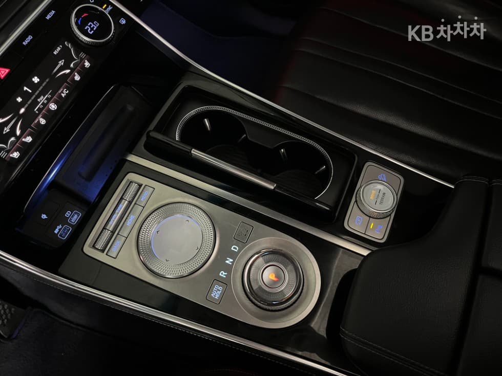 Дженезис GV803.0 Дизел AWD - 21