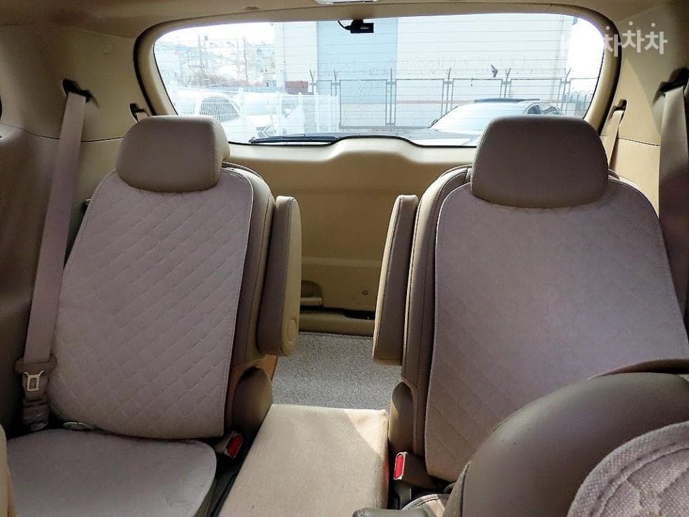 Kia The New (facelift) Carnival9-seater 2.2 Diesel Noblesse Special (special feature/edition) - 7
