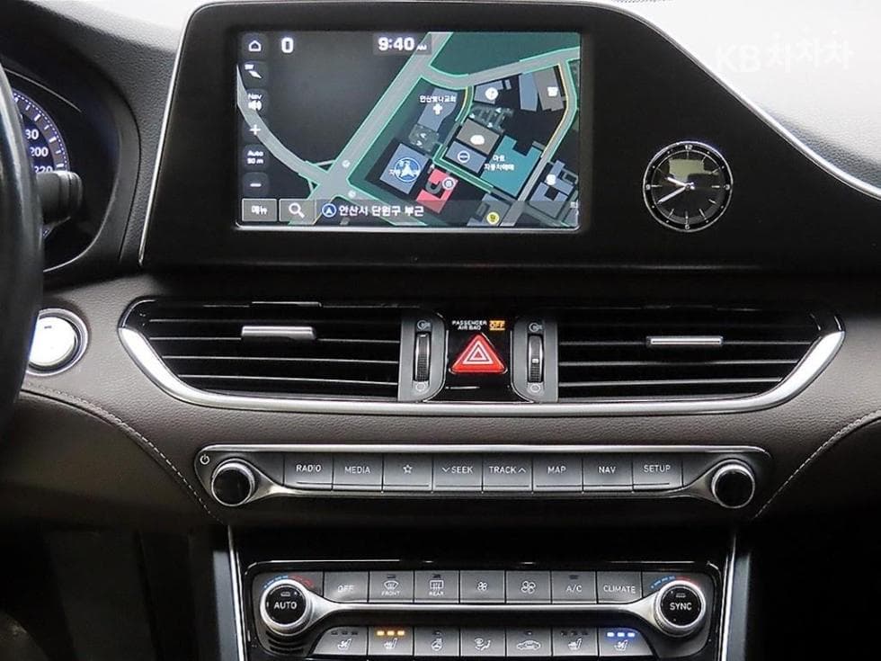 Хюндай Grandeur (Azera)IGРент-а-кар 3.0 LPi Modern Стандартен - 15