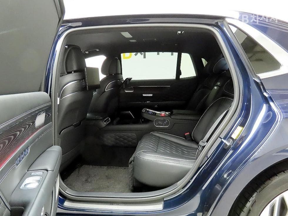 Genesis G90(RS4)3.5T e-S/C AWD LWB Standard - 14