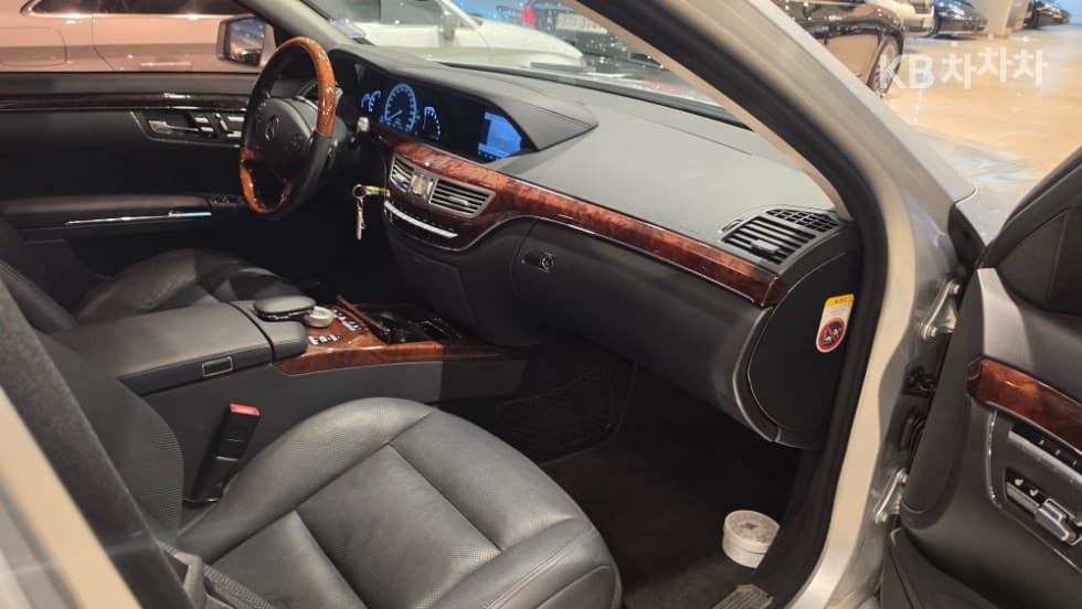 Mercedes-Benz New S-ClassS350L W221 - 19