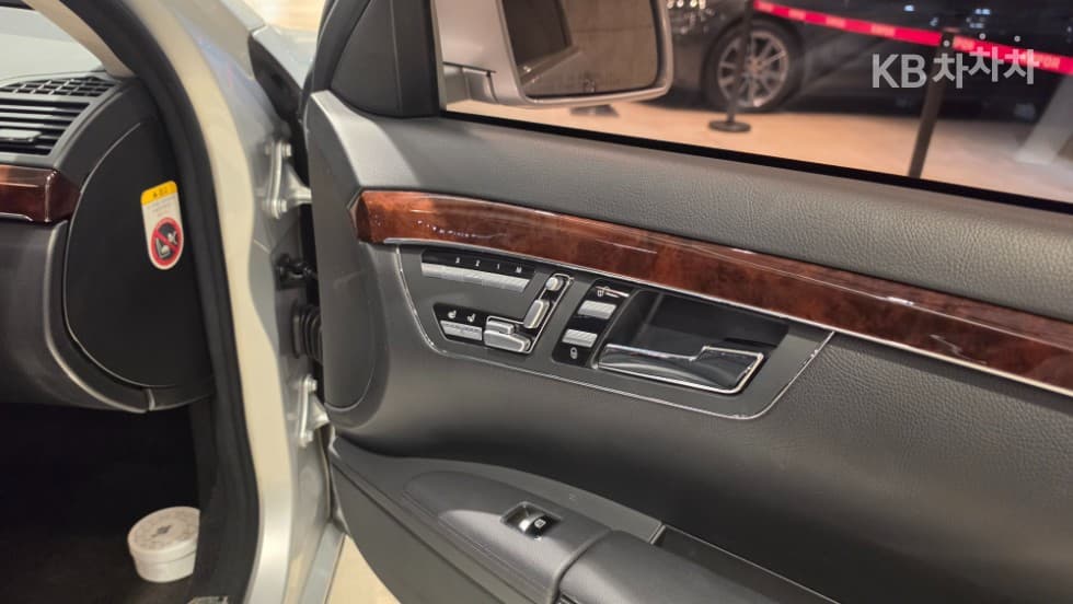 Mercedes-Benz New S-ClassS350L W221 - 18