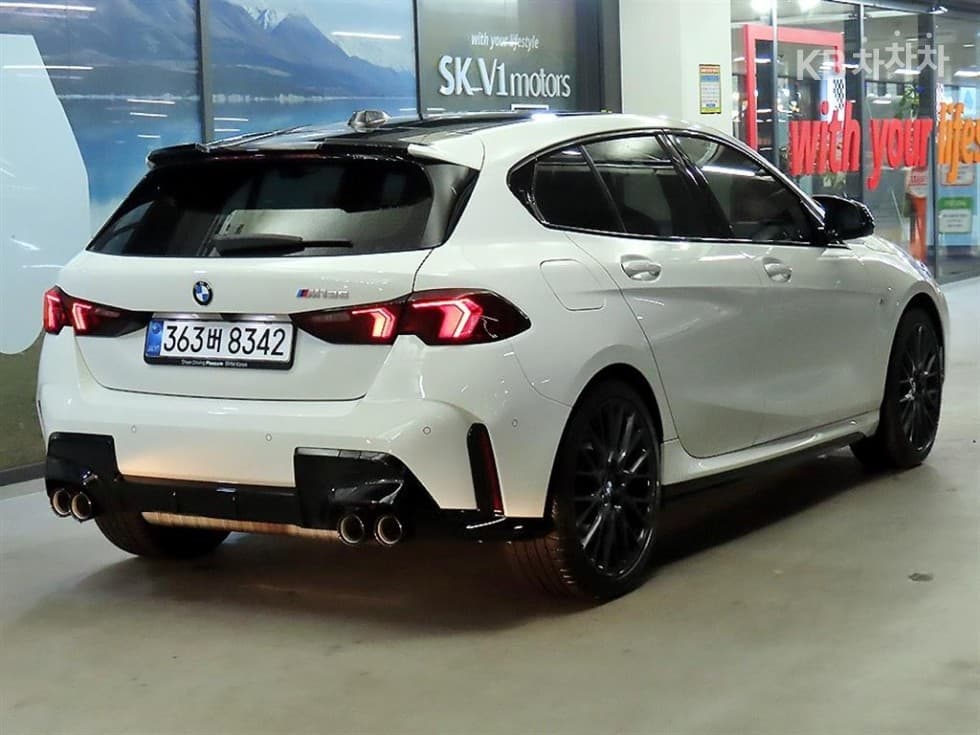 BMW 1시리즈 (F70)M135 xDrive Pro 퍼스트에디션 - 4