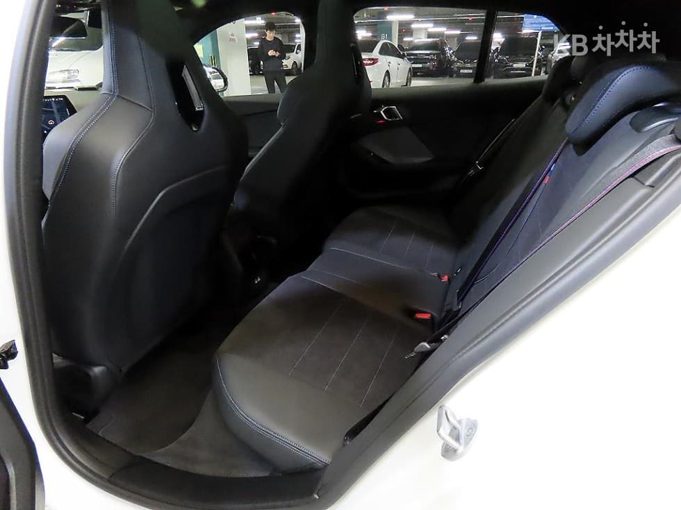 BMW 1시리즈 (F70)M135 xDrive Pro 퍼스트에디션 - 7