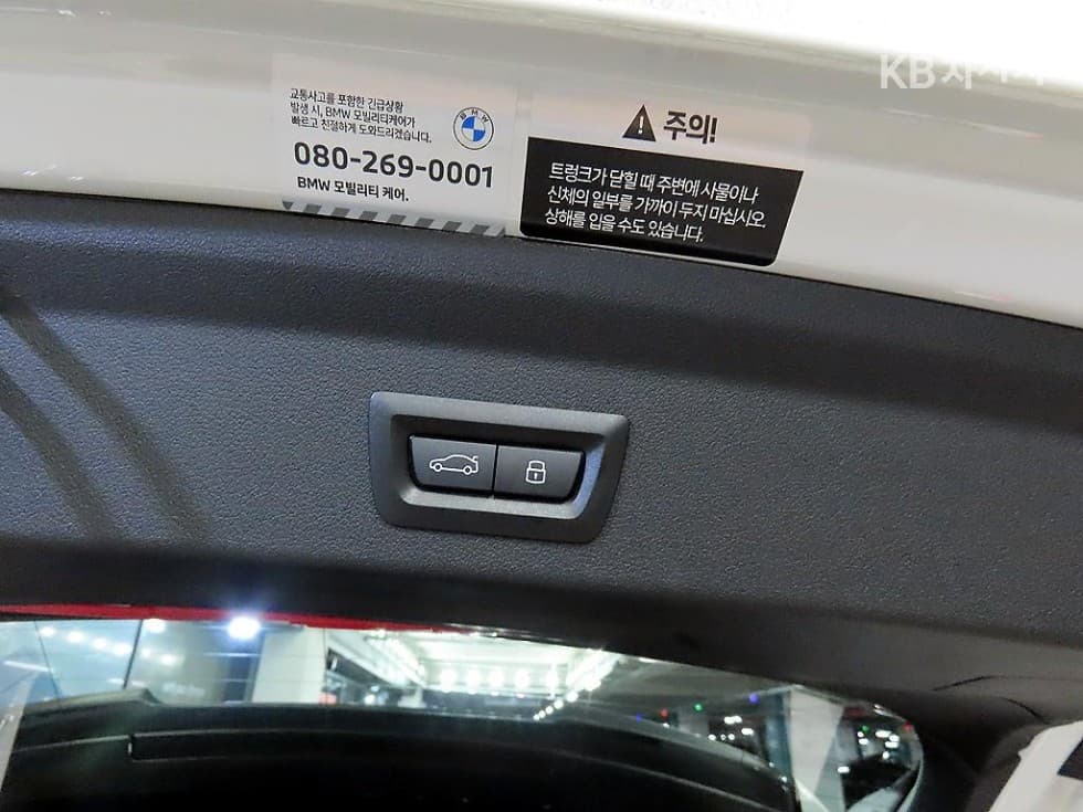 BMW 1시리즈 (F70)M135 xDrive Pro 퍼스트에디션 - 16