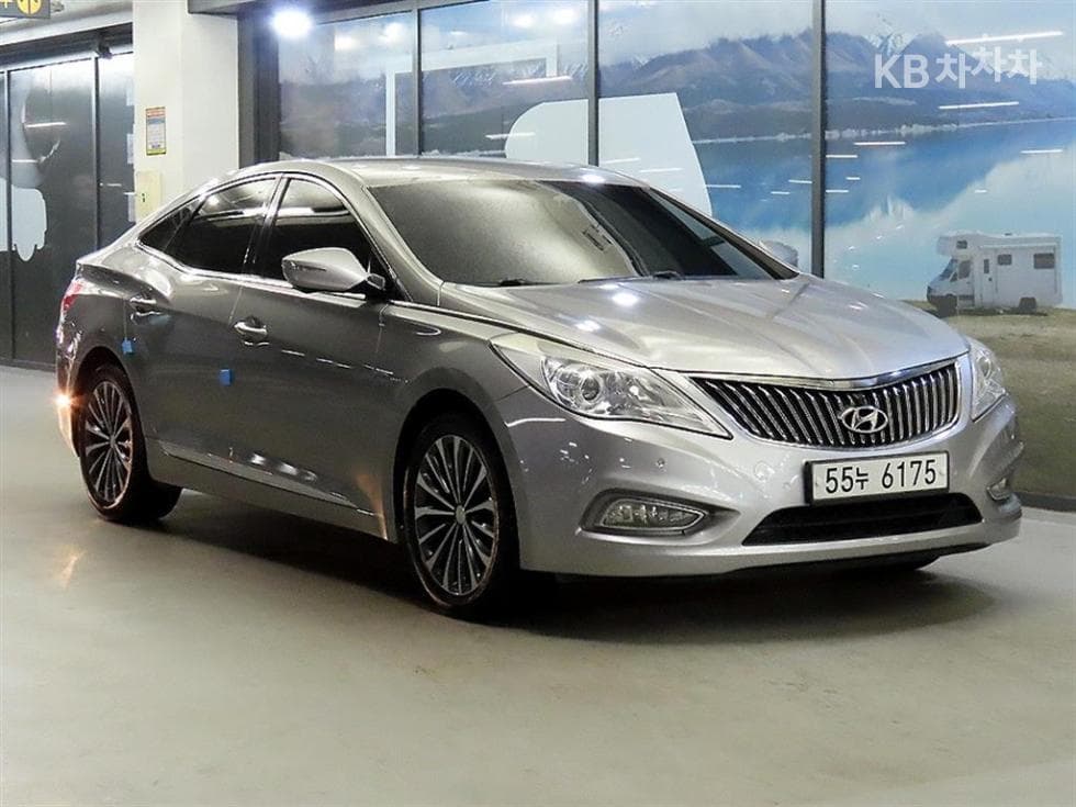 Hyundai Grandeur (Azera)HG HG300 Premium - Image 1