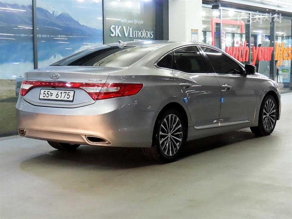 Hyundai Grandeur (Azera)HGHG300 Premium - 4