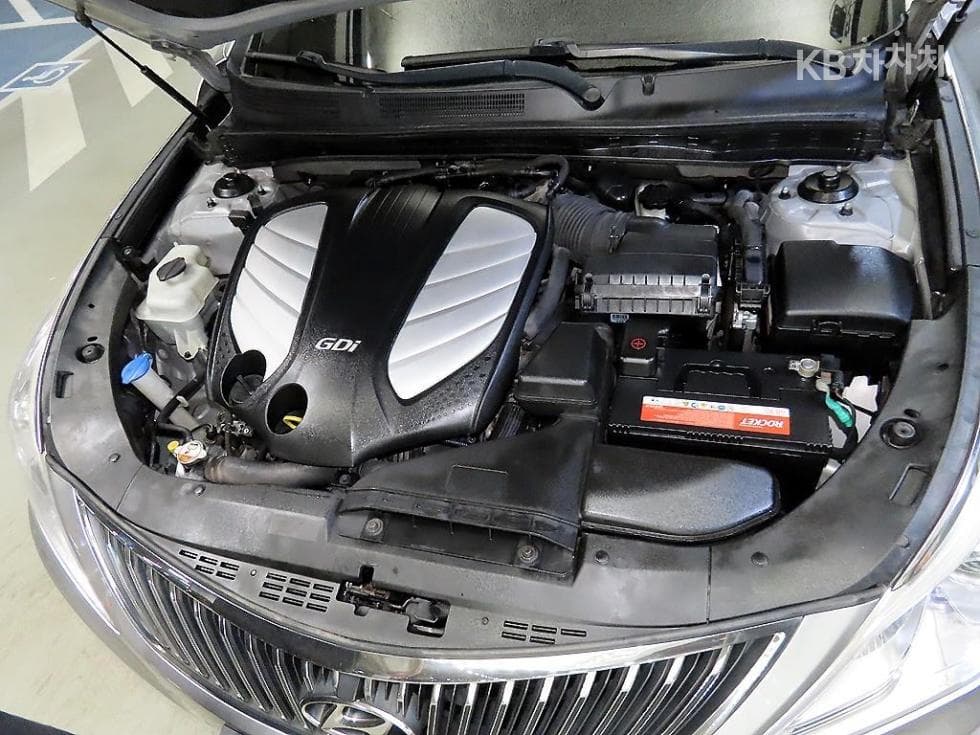 Hyundai Grandeur (Azera)HGHG300 Premium - 19