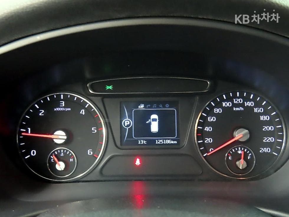 Kia All NewSorentoDiesel 2.0 2WD Prestige - 8