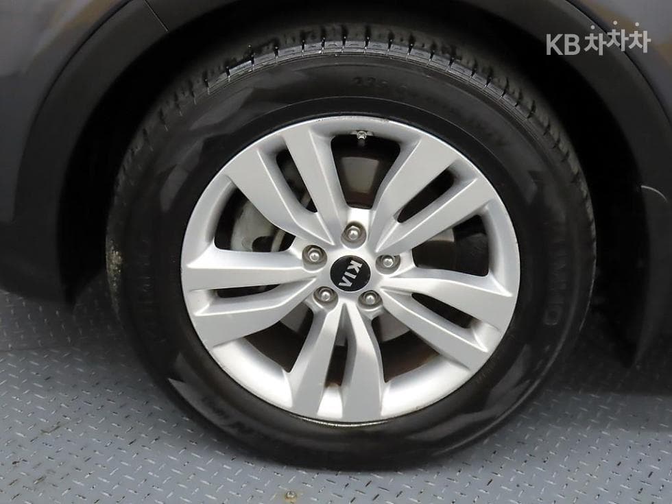 Kia All NewSorentoDiesel 2.0 2WD Prestige - 19