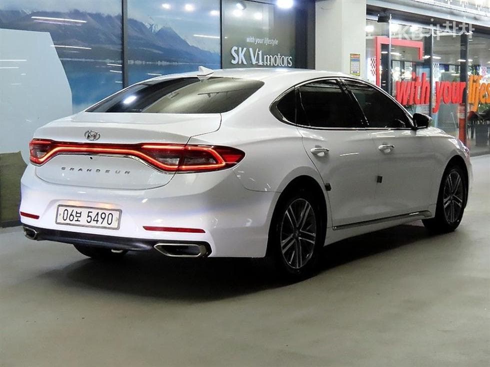 Hyundai Grandeur (Azera)IG2.4 Premium Standard - 4