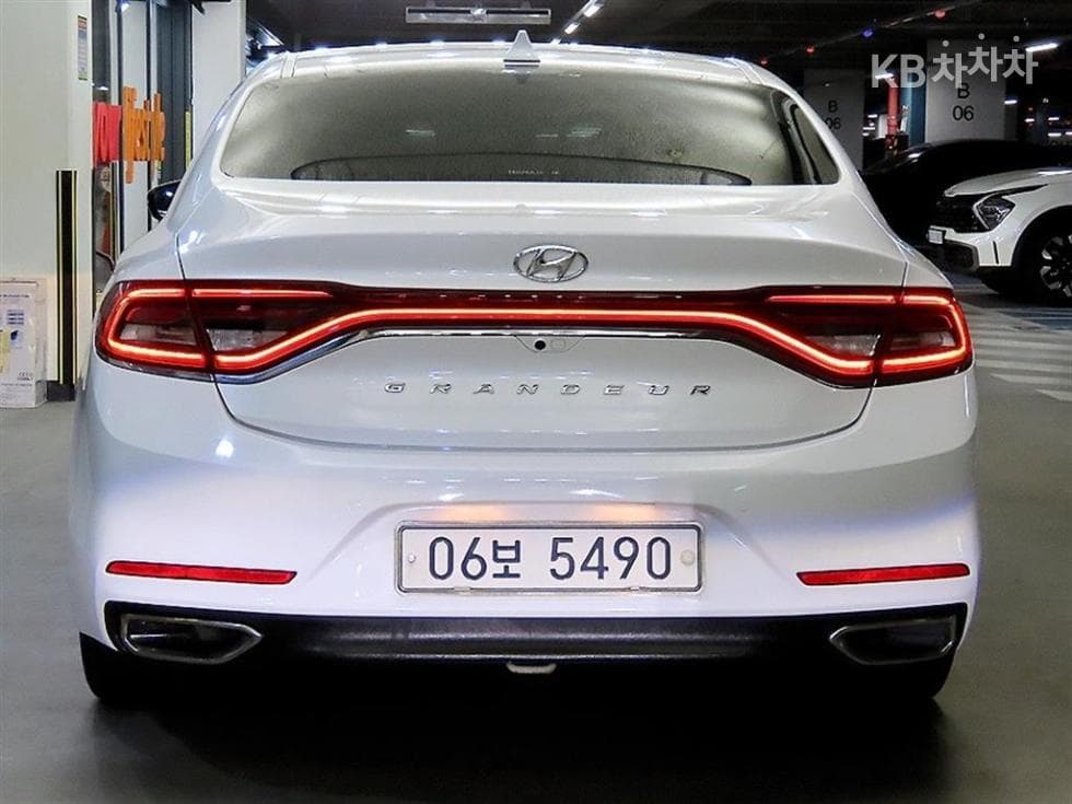 Hyundai Grandeur (Azera)IG2.4 Premium Standard - 5