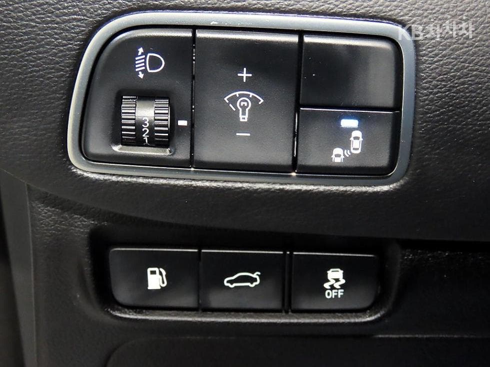 Hyundai Grandeur (Azera)IG2.4 Premium Standard - 14