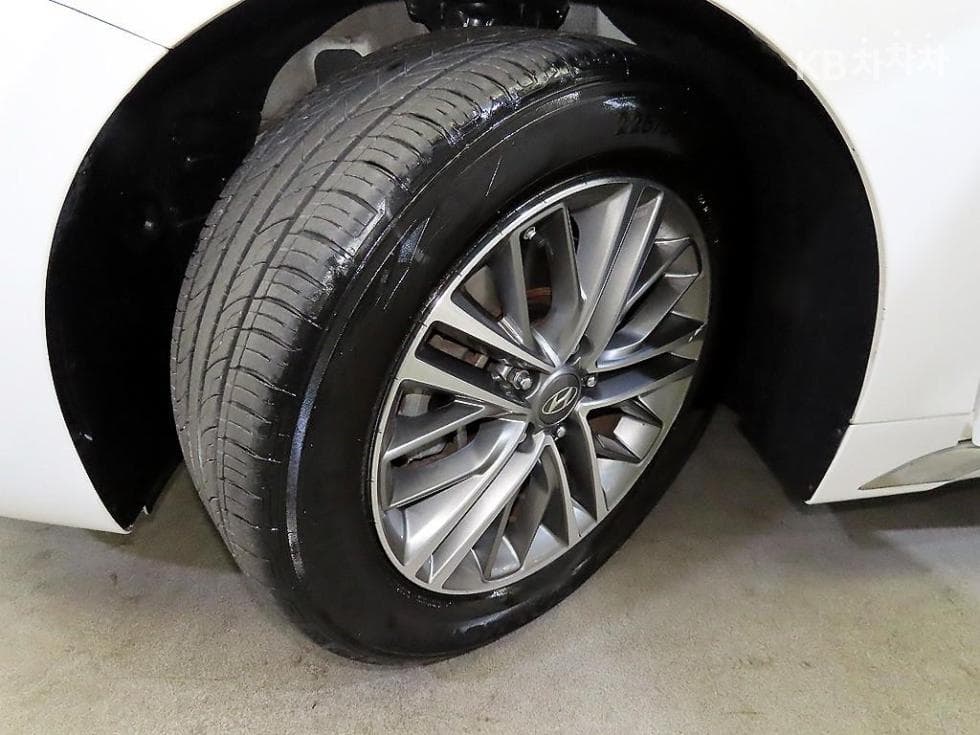 Hyundai Grandeur (Azera)IG2.4 Premium Standard - 19