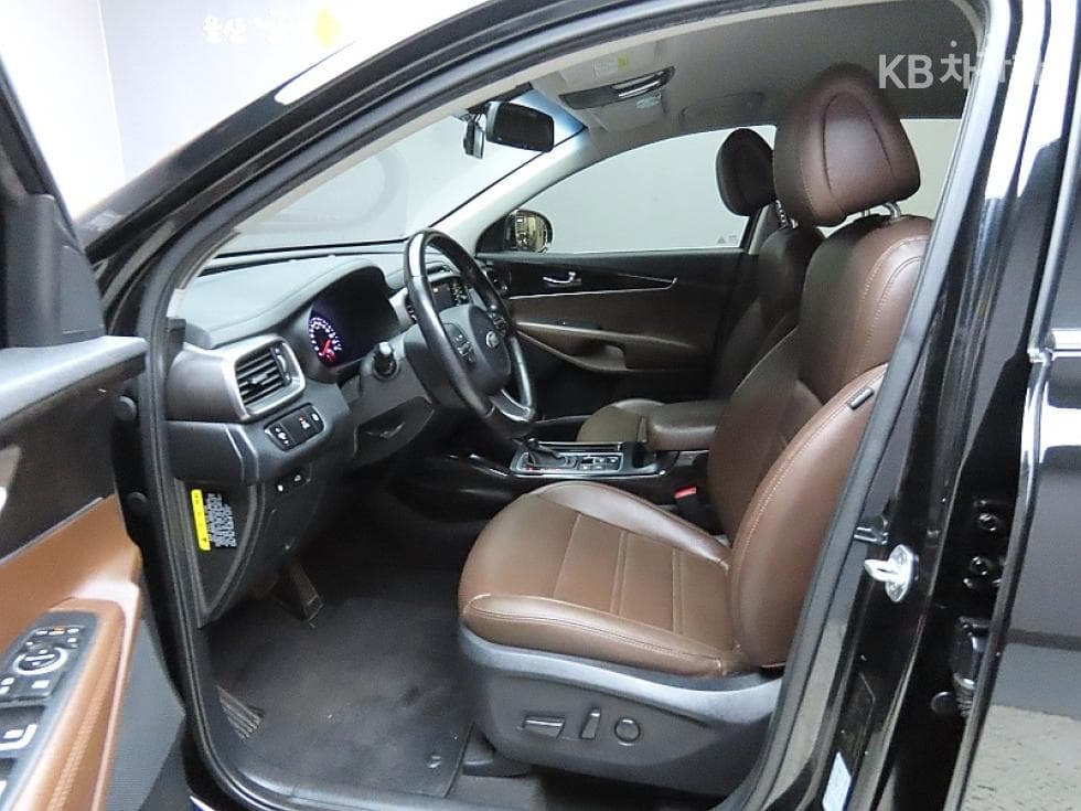 Kia The New (facelift) Sorento2.0 Diesel 2WD Noblesse - 10