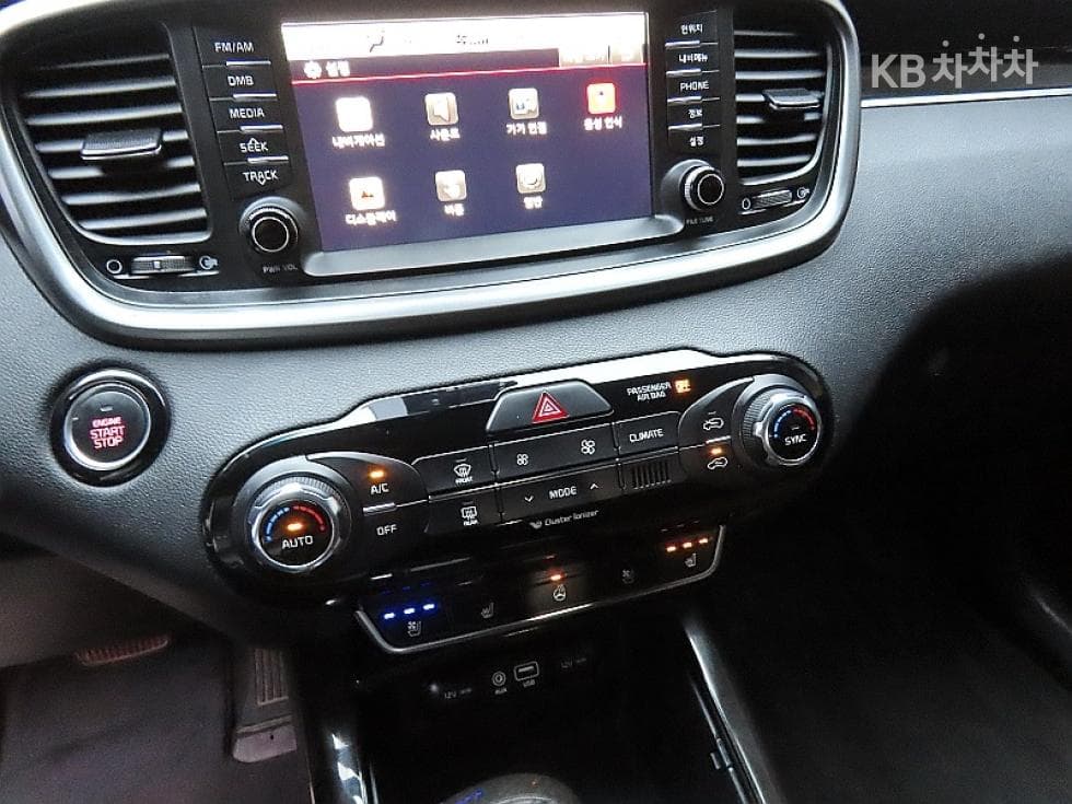 Kia The New (facelift) Sorento2.0 Diesel 2WD Noblesse - 16