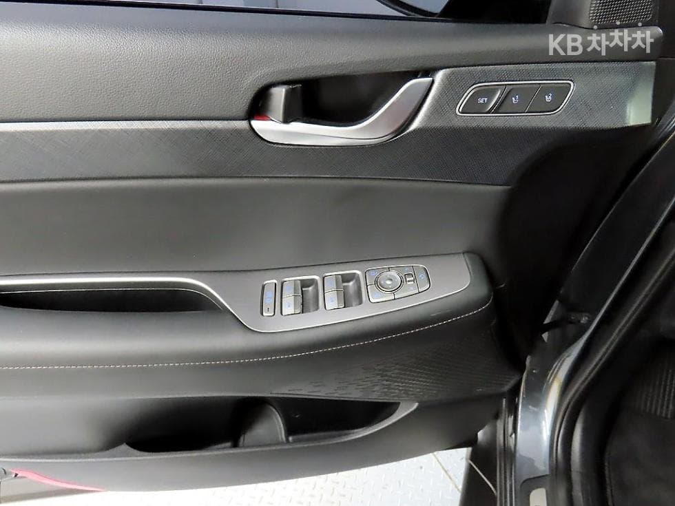Hyundai Palisade3.8 Gasoline 7-seater (Limousine) AWD Prestige - 11