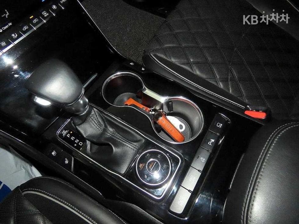 Kia Mohave 더마스터3.0 Diesel 4WD Masters - 12