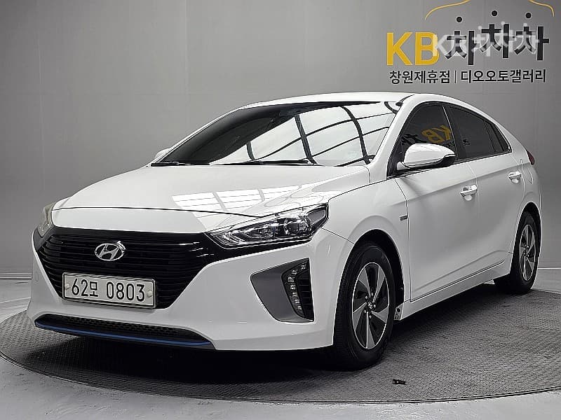 Hyundai IONIQ (Original Model) N - Image 1