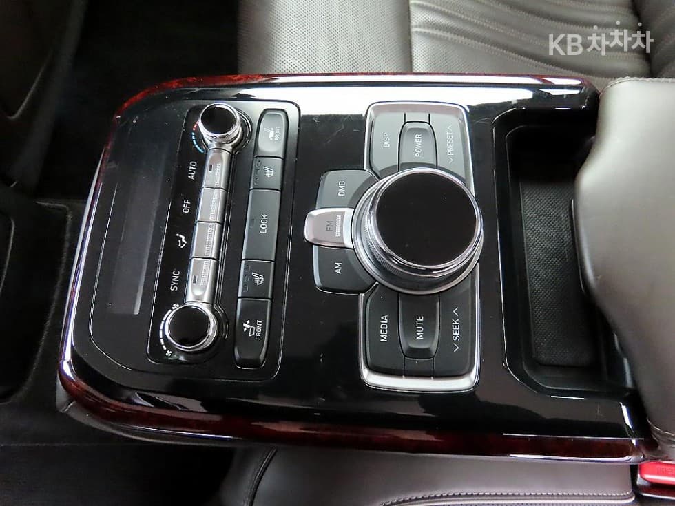Genesis EQ9003.3 T-GDI AWD Premium Luxury - 15