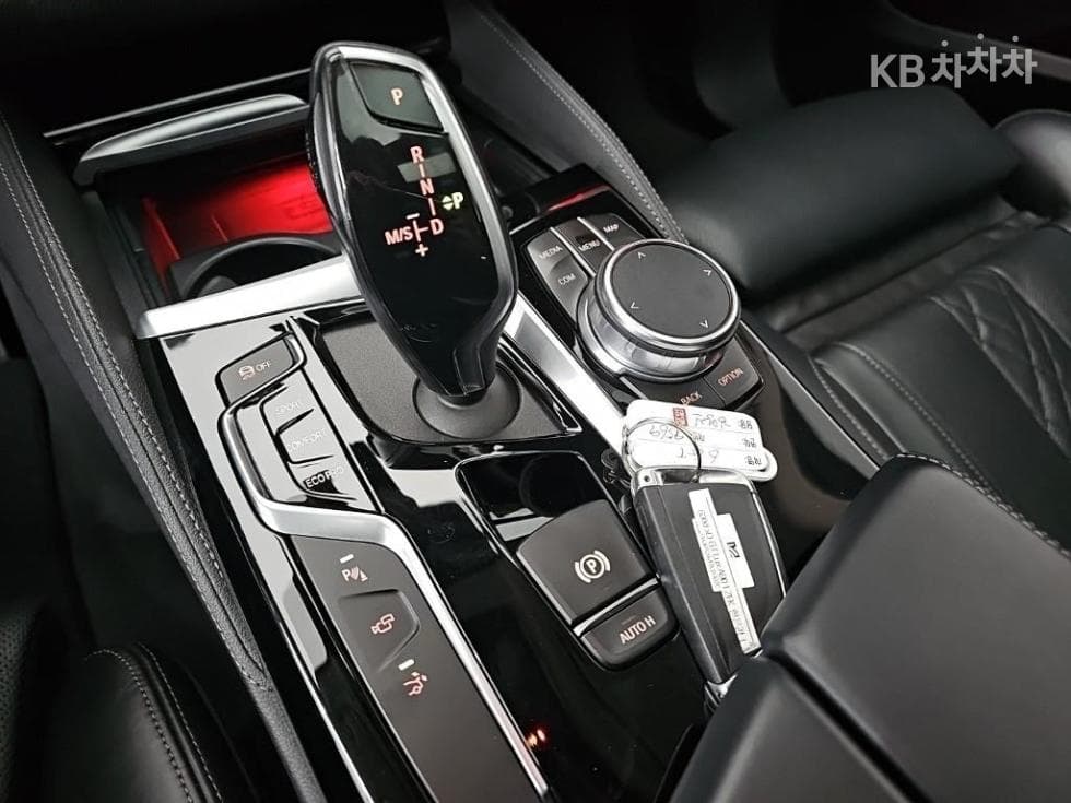 BMW Gran Turismo6 Series GT 630d xDrive Luxury Line - 15