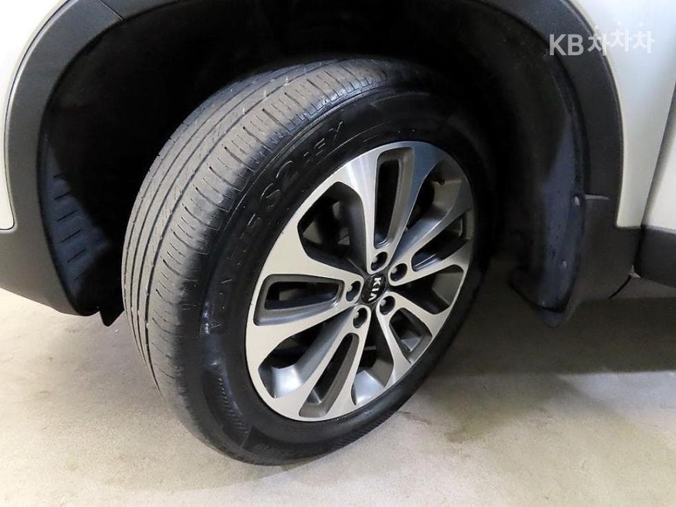 Kia NewSorentoRDiesel 2.0 2WD TLX Special (special feature/edition) - 6