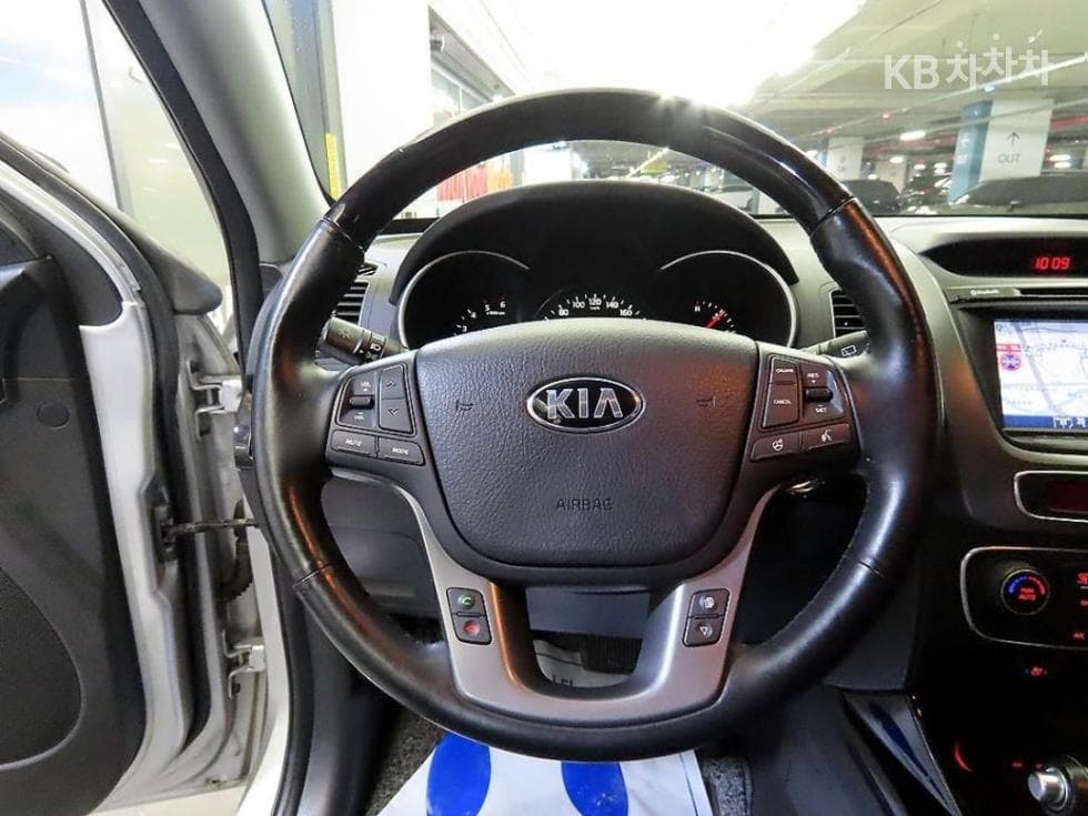 Kia NewSorentoRDiesel 2.0 2WD TLX Special (special feature/edition) - 13
