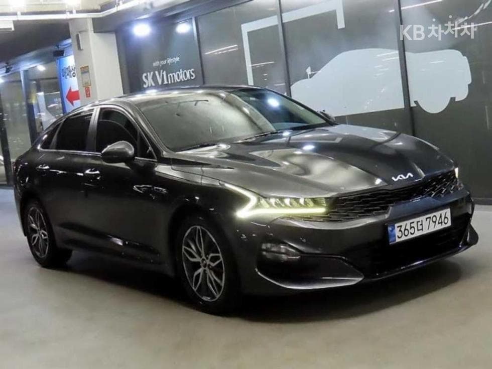 Kia K5 3rd Gen 2.0 Gasoline Trendy - Image 1