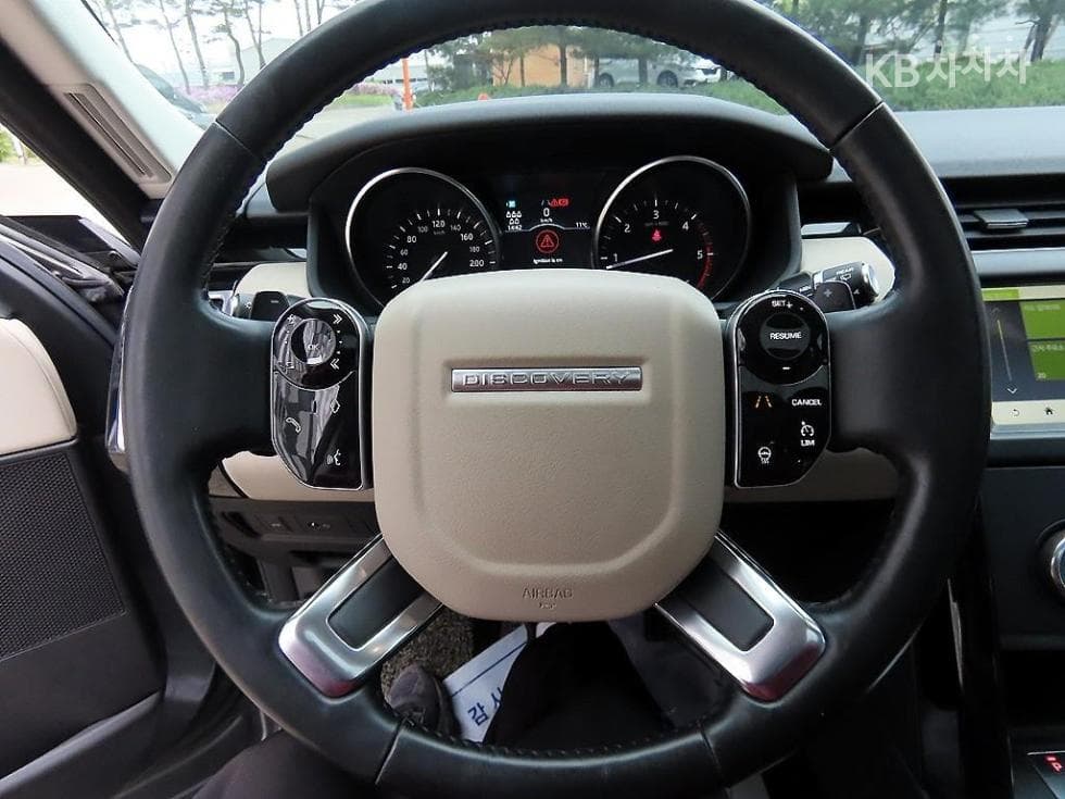 Land Rover 디스커버리52.0 SD4 SE - 8