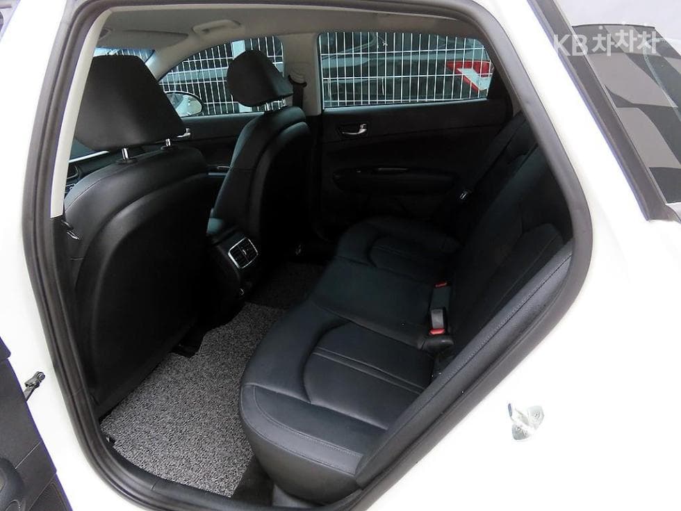 Kia The New (facelift) K5 Second generation2.0 Gasoline Prestige - 6