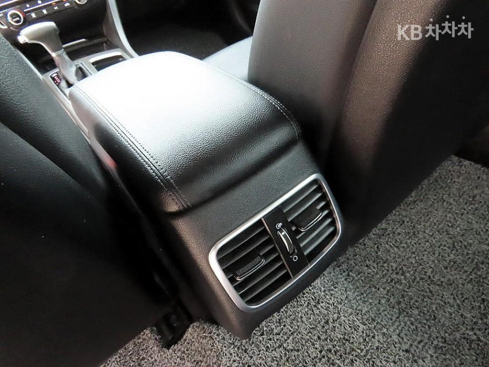 Kia The New (facelift) K5 Second generation2.0 Gasoline Prestige - 17