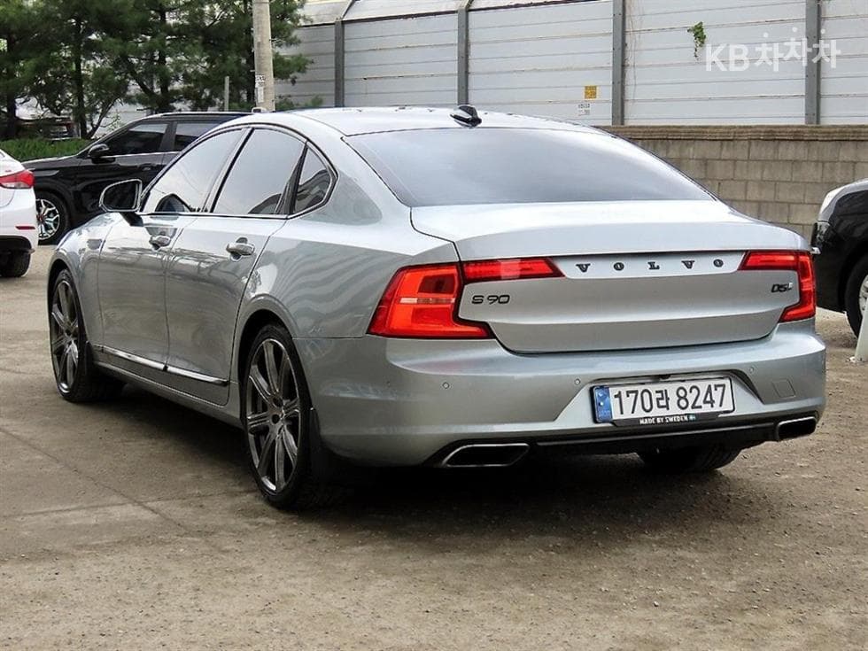 Volvo S90 Second generationD5 AWD Inscription - 3