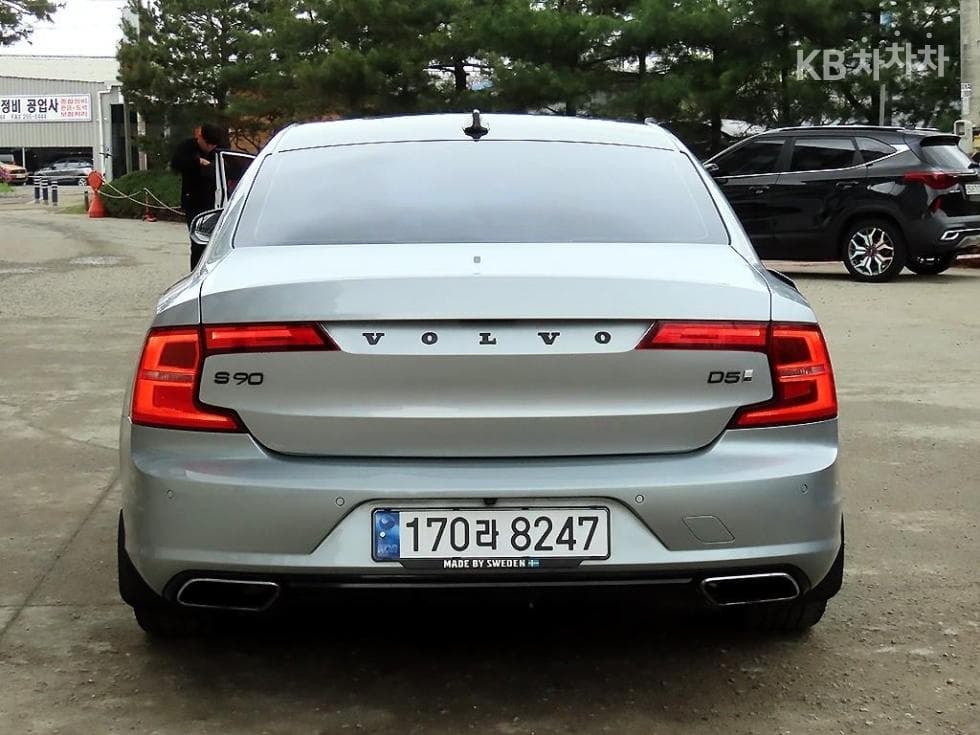 Volvo S90 Second generationD5 AWD Inscription - 4