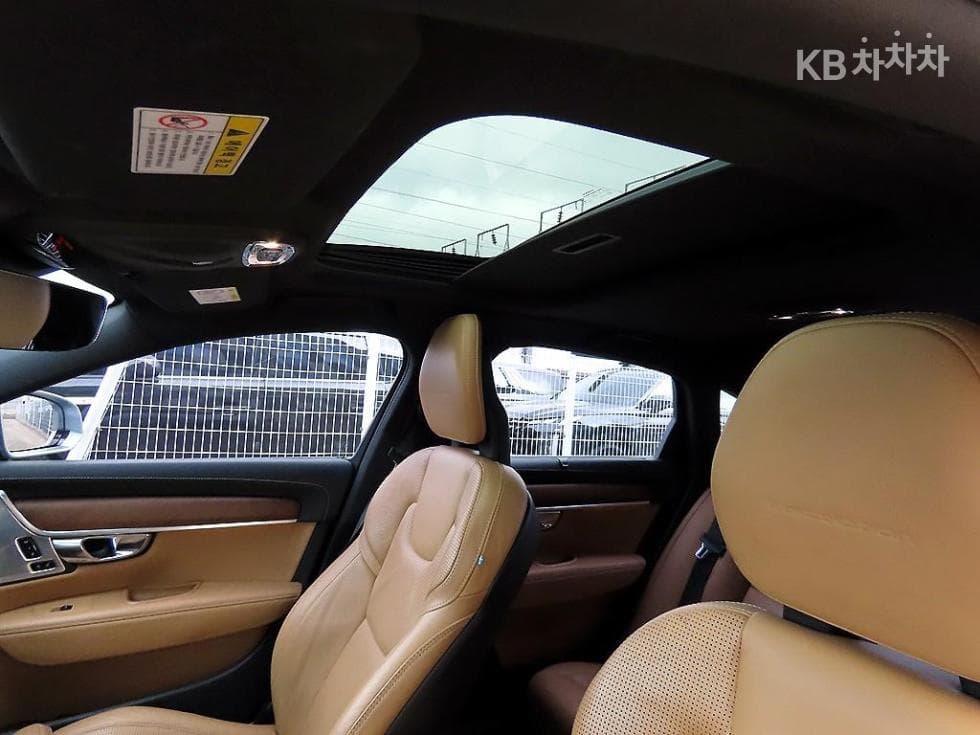 Volvo S90 Second generationD5 AWD Inscription - 15