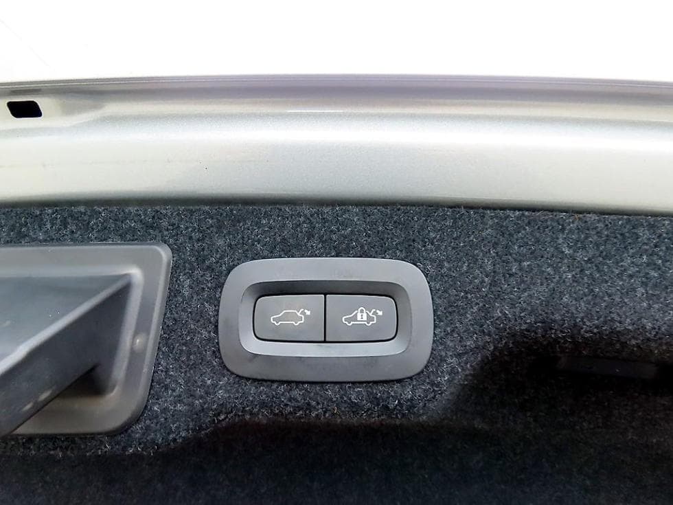 Volvo S90 Second generationD5 AWD Inscription - 16