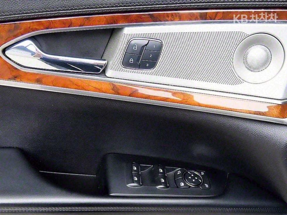링컨 MKX Второ поколение2.7 AWD Стандартен - 10