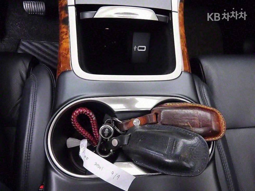 링컨 MKX Второ поколение2.7 AWD Стандартен - 12
