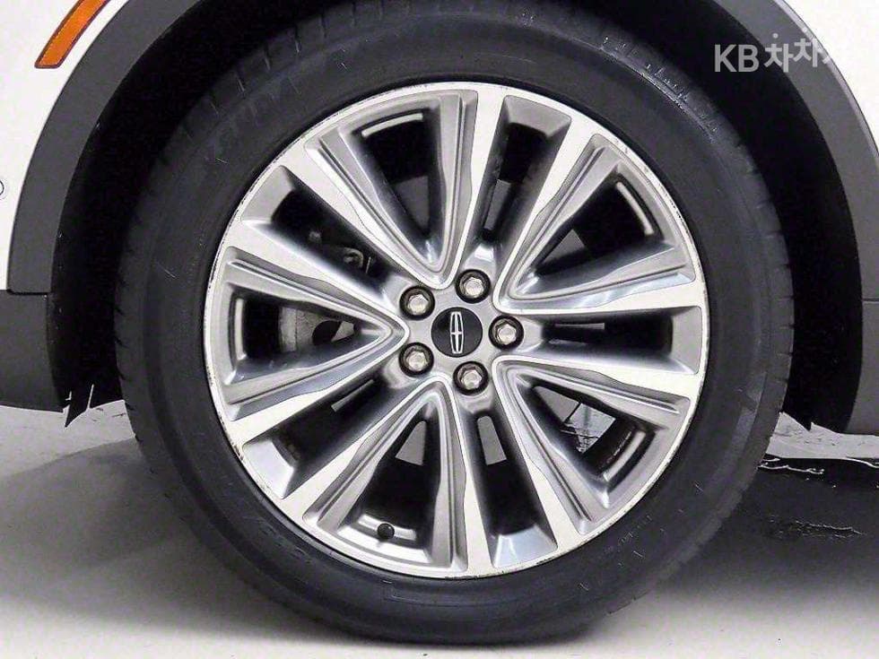 링컨 MKX Второ поколение2.7 AWD Стандартен - 20