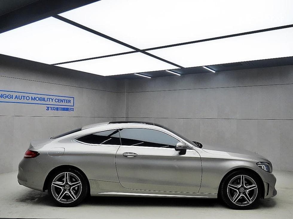 Mercedes-Benz The New (фейслифт) C-КласC200 Coupe - 2