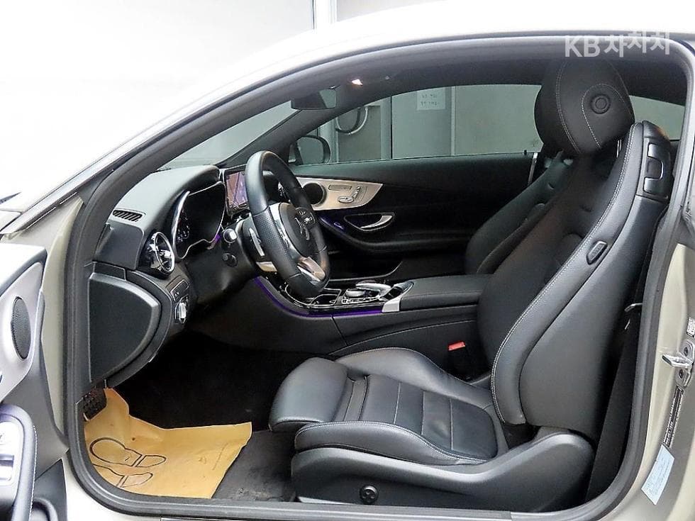 Mercedes-Benz The New (фейслифт) C-КласC200 Coupe - 5