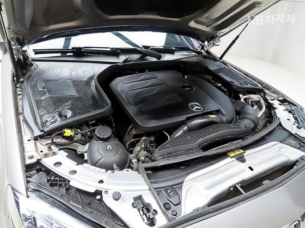 Mercedes-Benz The New (фейслифт) C-КласC200 Coupe - 19