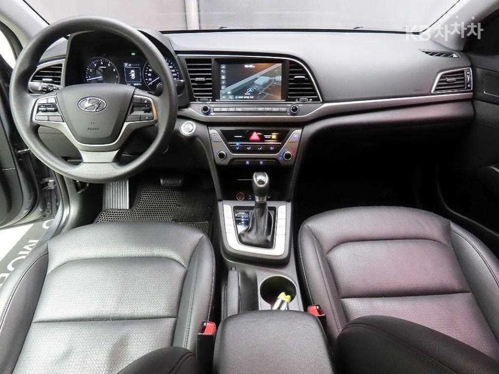 Хюндай Avante (Elantra)AD1.6 GDi Value Plus - 7